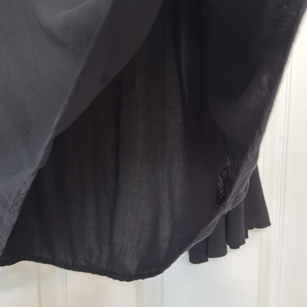 Express chic black